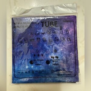 NEVER OPENED Multifunctional Seamless Tube Scarf
